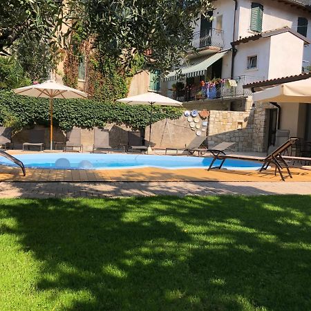 B&B Villa Dall'Agnola การ์ดา ภายนอก รูปภาพ