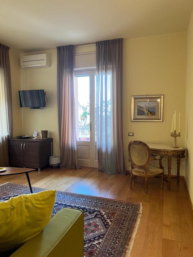 B&B Villa Dall'Agnola การ์ดา ภายนอก รูปภาพ