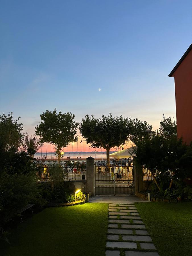 B&B Villa Dall'Agnola การ์ดา ภายนอก รูปภาพ
